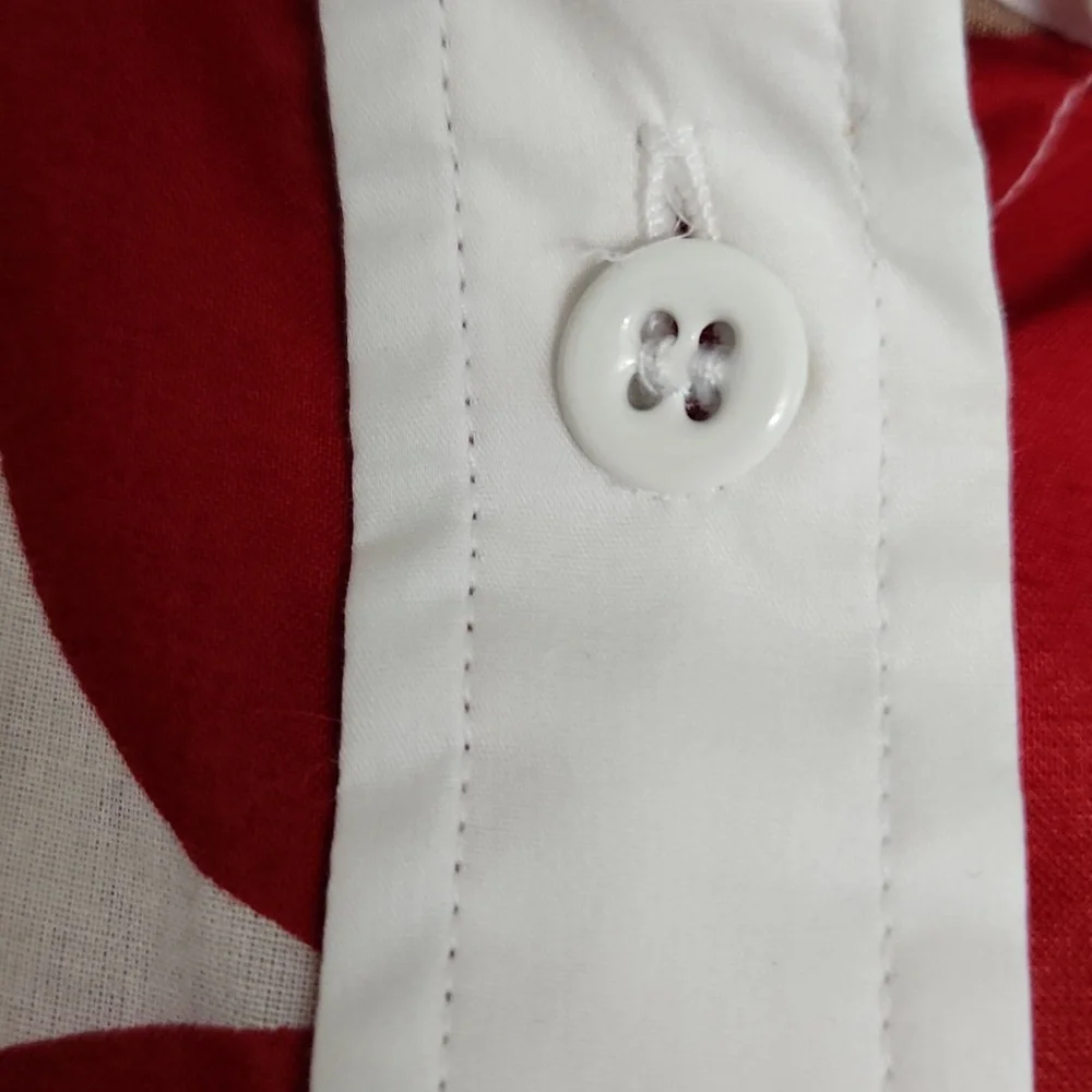 Dolce & Gabbana Red and White Cuffed Sleeve Button Down Shirt Size 42, 6US - Picture 5 of 10